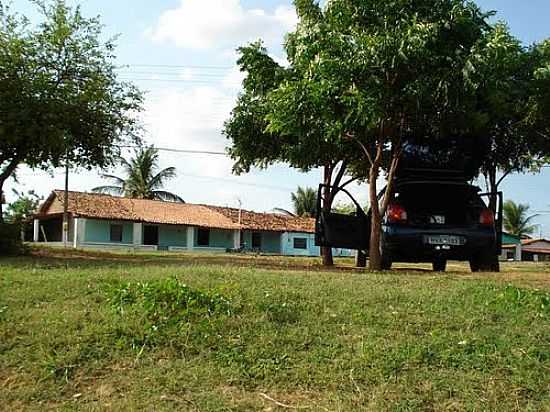 CASAS EM LAGOA DO JUVENAL-FOTO:DHONNPARK - LAGOA DO JUVENAL - CE