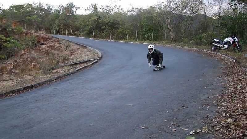 LAMBEDOURO-CE-SKATE DOWNHILL-FOTO:
EDSON SILVA
 - LAMBEDOURO - CE