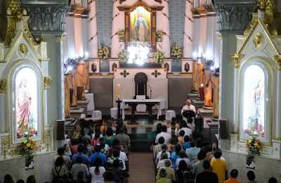 ALTAR IGREJA MATRIZ, POR MARISA MONTEIRO - LIMOEIRO DO NORTE - CE
