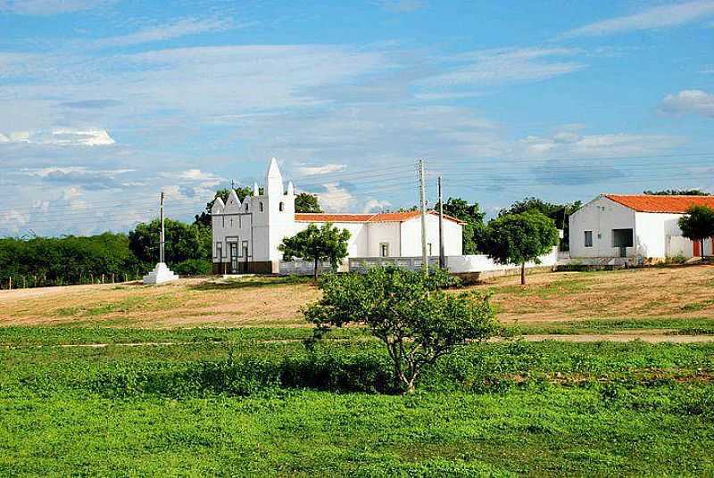 MANITUBA-CE-IGREJA MATRIZ-FOTO:FACEBOOK - MANITUBA - CE