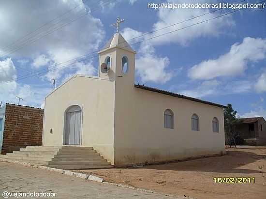 IGREJA NO POVOADO ALTO TAMANDU EM POO DAS TRINCHEIRAS-FOTO:SERGIO FALCETTI - POO DAS TRINCHEIRAS - AL