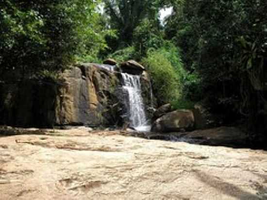 CACHOEIRA DO BURACO DA VELHA EM MERUOCA-FOTO:IVO DIAS - MERUOCA - CE