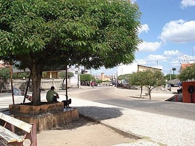MINEROLÂNDIA POR ROSE DE P LIMA OLIVEIRA - MINEIROLÂNDIA - CE