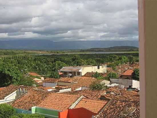 VISTA PARCIAL DA CIDADE,AO FUNDO O AUDE-FOTO:ALAN OLIVEIRA - MUCAMBO - CE