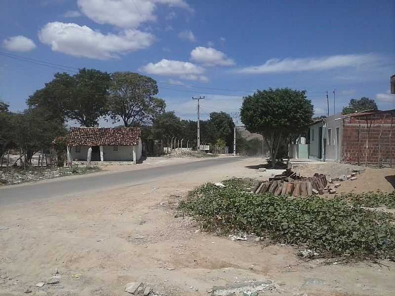 NOVA OINDA-CE-RUA DA CIDADE-FOTO:JOHN DEYWID DE BRITO CAMILO - NOVA OLINDA - CE