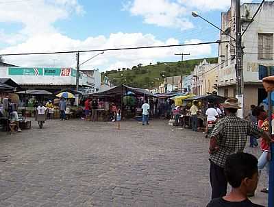 FEIRA - FOTO POR LUCIANACLMV - QUEBRNGULO - AL