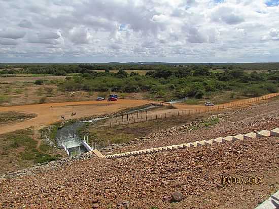 NOVO ORIENTE-CE-AUDE FLR DO CAMPO-FOTO:CLEOMILTON PEREIRA D - NOVO ORIENTE - CE