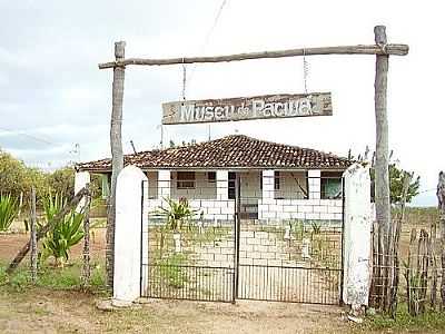 MUSEU DE ICNOFSSEIS E ARQUEOLOGIA - PACUJ - CE