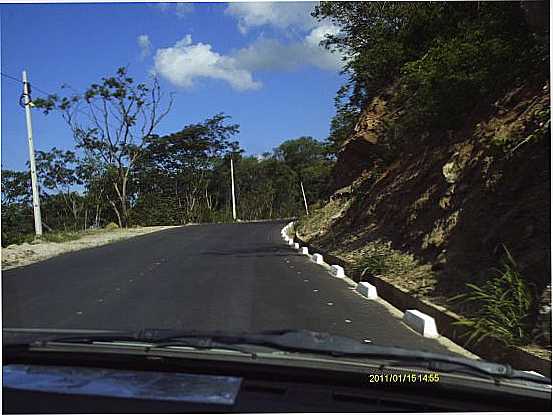 TRECHO ASFALTADO, POR SONIA SAMPAIO - PALMCIA - CE