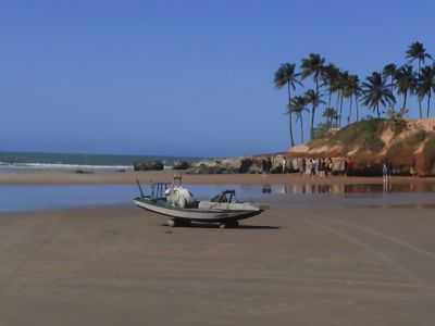 PRAIA DA LAGOINHA, POR GABI LEITE - PARAIPABA - CE