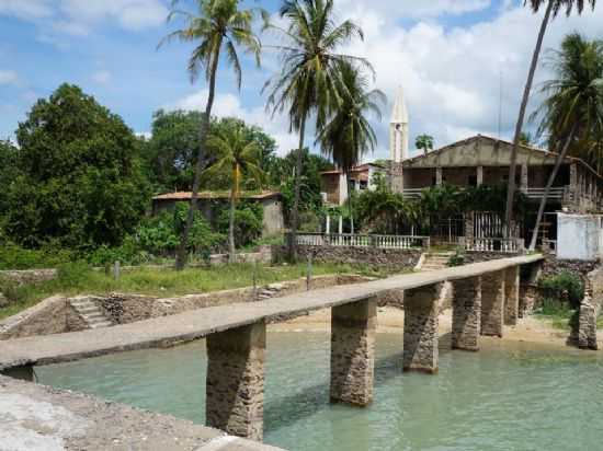 PONTE QUE LEVA  CASA DE PEDRAS, POR MARIA - PARAZINHO - CE