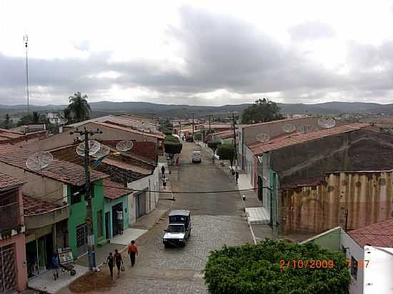 PEDRA BRANCA-CE-RUA NO CENTRO DA CIDADE-FOTO:MACLIO GOMES - PEDRA BRANCA - CE