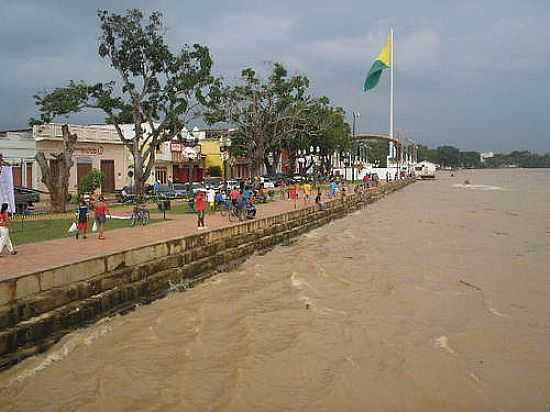 ENCHENTE DO RIO ACRE, BEIJANDO A CIDADE DE RIO BRANCO-FOTO:JEZAFLU=ACRE=BRASIL - RIO BRANCO - AC