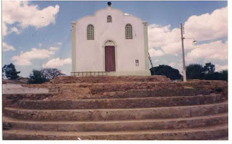 PINDOGUABA-CE-IGREJA SENDO RESTAURADA-FOTO:PINDOGUABAEMDESTAQUE. - PINDOGUABA - CE