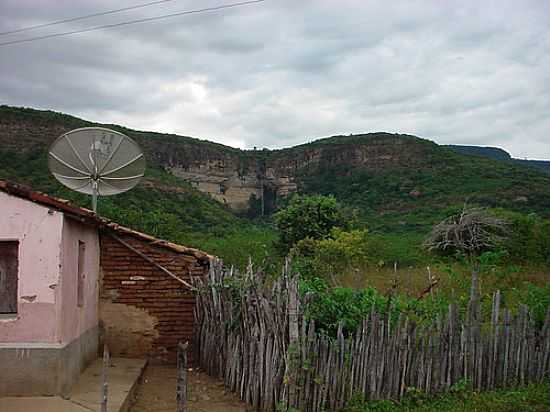 BELA VISTA DA ENTRADA DA BICA DO DONATO EM PIRES FERREIRA-CE-FOTO:RICARDO SABADIA - PIRES FERREIRA - CE