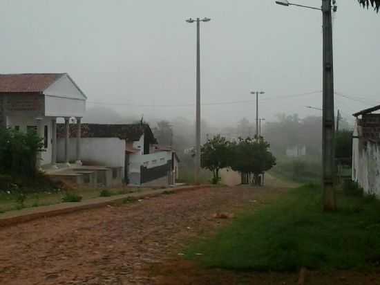 AVENIDA DO MARROCOS, NA SEDE DE PIRES FERREIRA, POR PIRES FERREIRA - PIRES FERREIRA - CE