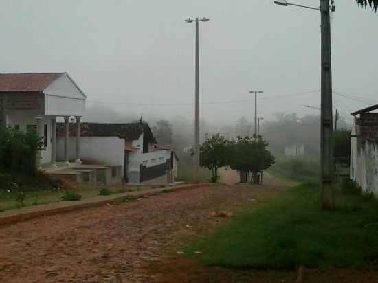 AVENIDA DO MARROCOS, NA SEDE DE PIRES FERREIRA, POR PIRES FERREIRA - PIRES FERREIRA - CE