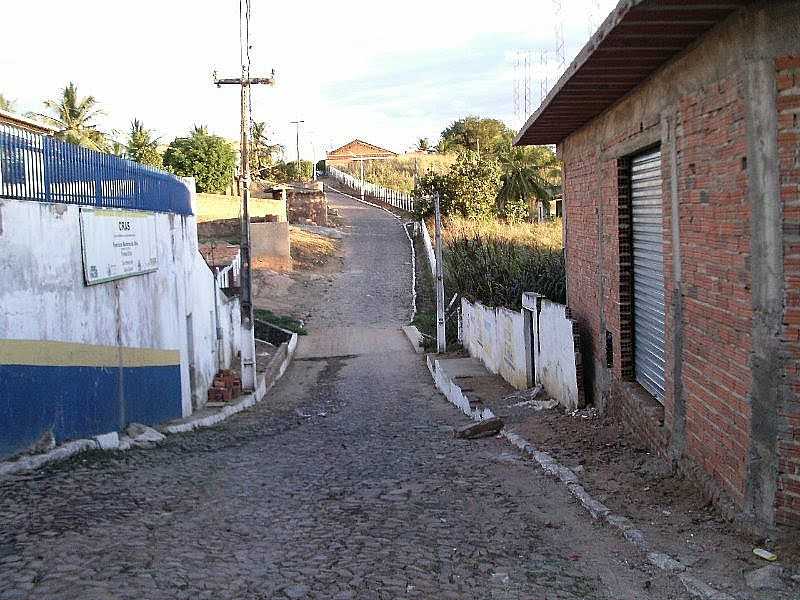 QUINCUNC-CE-RUA DA CIDADE-FOTO:ADEMILSON BOMBARDI - QUINCUNC - CE