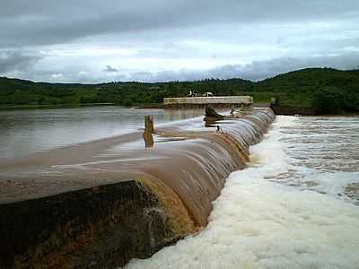 FOTO POR JAMBERTO MONTE
SANGRIA DA BARRAGEM DE QUITERIANPOLIS
 - QUITERIANPOLIS - CE