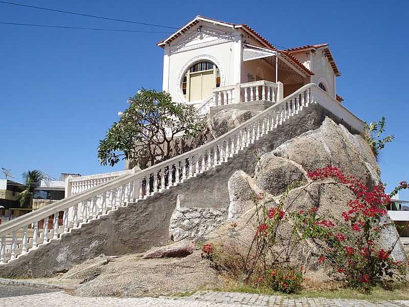 QUIXAD-CE-CHAL DA PEDRA-FOTO:LEANDRO HOLANDA DE MORAIS - QUIXAD - CE