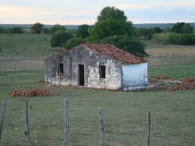 CASA ABANDONADA-FOTO:MARQUIX  - QUIXEL - CE