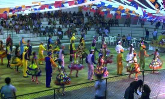 FESTIVAL DE QUADRILHAS MUNICIPAL, POR ANTONIO ARIVAN DE LIMA SILVA - QUIXER - CE