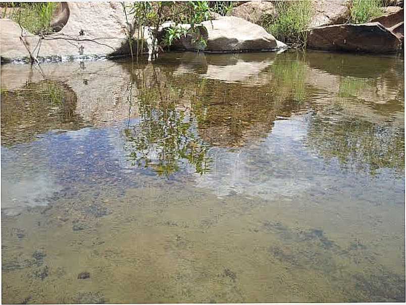 SABOREIO-CE-POO EM CALDEIRES-FOTO:WWW.CIDADE-BRASIL.COM.BR - SABOEIRO - CE