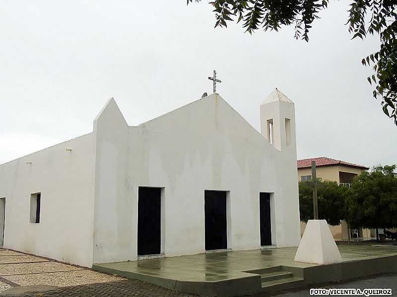 SANTA TERESA-CE-IGREJA DE SANTA TERESA DE VILA-FOTO:VICENTE A. QUEIROZ - SANTA TEREZA - CE