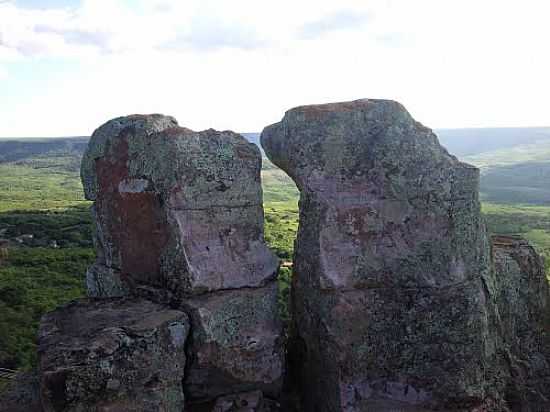 ROCHAS VISTAS DO PONTAL EM SANTANA DO CARIRI-CE-FOTO:THIAGO DOS PASSOS - SANTANA DO CARIRI - CE