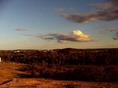 O ENTARDECER EMSO JOO DO JAGUARIBE  , POR IVONEIDE - SO JOO DO JAGUARIBE - CE
