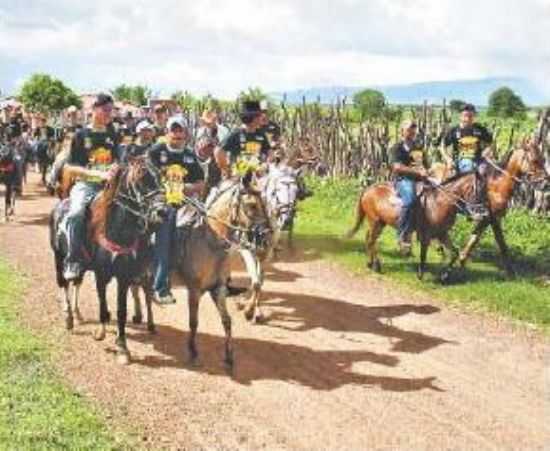 CAVALGADA NOS FESTEJOS, POR NETGILSON - SO JOS DO TORTO - CE