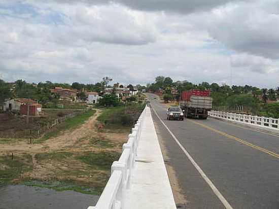 PONTE NA SADA DE SO LUIZ DO CURU-FOTO:FWSPINEU - SO LUS DO CURU - CE