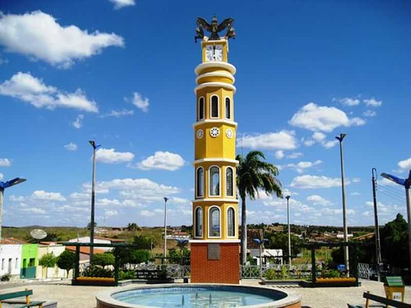 OBELISCO NA PRAA SIMIO MACHADO. SOLONPOLE, CEAR - FOTO CIDADE-BRASIL - SOLONPOLE - CE