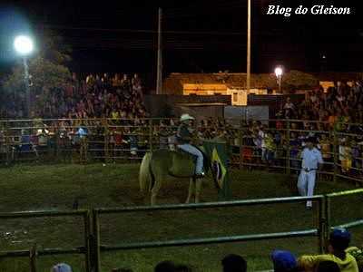 RODEIO EM UBANA 