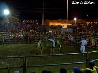 RODEIO EM UBANA 