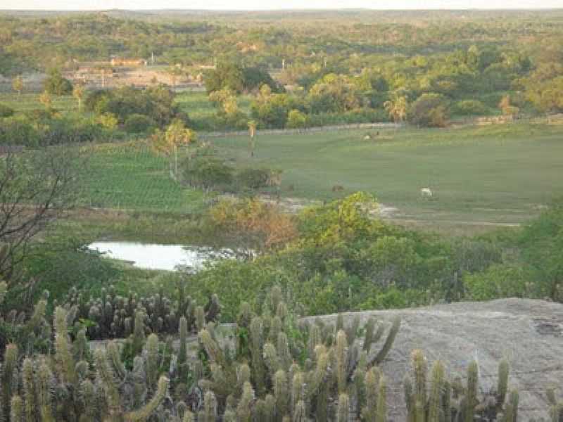 UIRAPONGA-CE-LAGO NA REGIO-FOTO:RADSON DEYVES COELHO - UIRAPONGA - CE