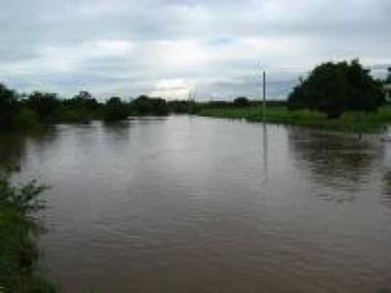 RIO EM UMARI-FOTO:VANESSA SILVA - UMARI - CE