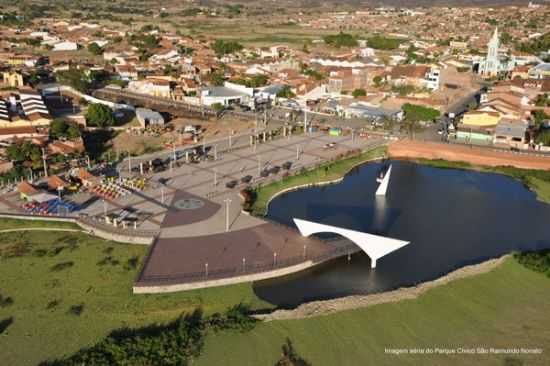 PARQUE CVICO SO RAIMUNDO, POR FRANCISCO GIOVANI DA COSTA - VRZEA ALEGRE - CE