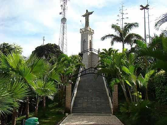 VIOSA DO CEAR-CE-ESCADARIA DA IGREJA DO CU-FOTO:EDILSON MORAIS BRITO - VIOSA DO CEAR - CE