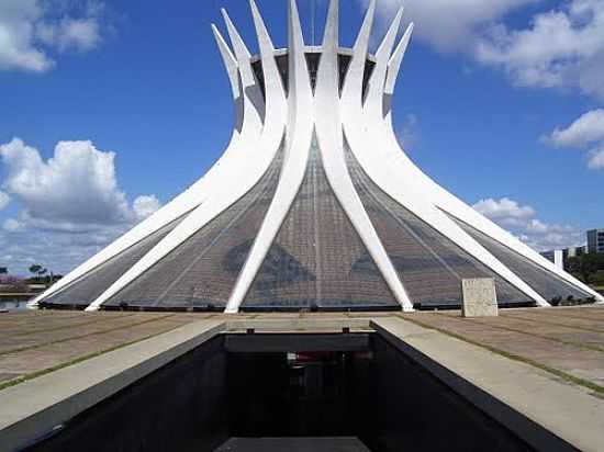 ENTRADA SUBTERRNEA DA CATEDRAL EM BRASLIA-DF-FOTO:ADSON LINS INTERCESS - BRASLIA - DF