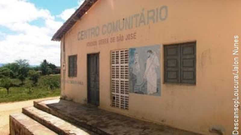 SERRA DE SO JOS-AL-CENTRO COMUNITRIO-FOTO:DESCANSOPLOUCURA.BLOGSPOT.COM.BR - SERRA DO SO JOS - AL