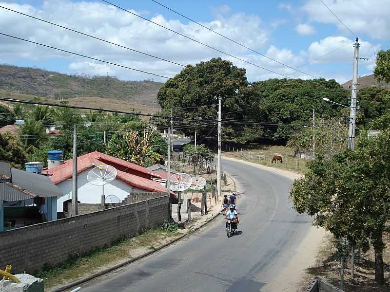 GUA DOCE DO NORTE-ES-RUA DA CIDADE-FOTO:GEOVANNI SOUZA BARBOSA - GUA DOCE DO NORTE - ES