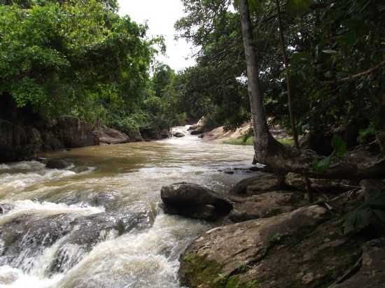 CACHOEIRA DO PANTALEO - 2 KM DA SEDE, POR ZILTON CUSTODIO DA SILVA - GUA DOCE DO NORTE - ES