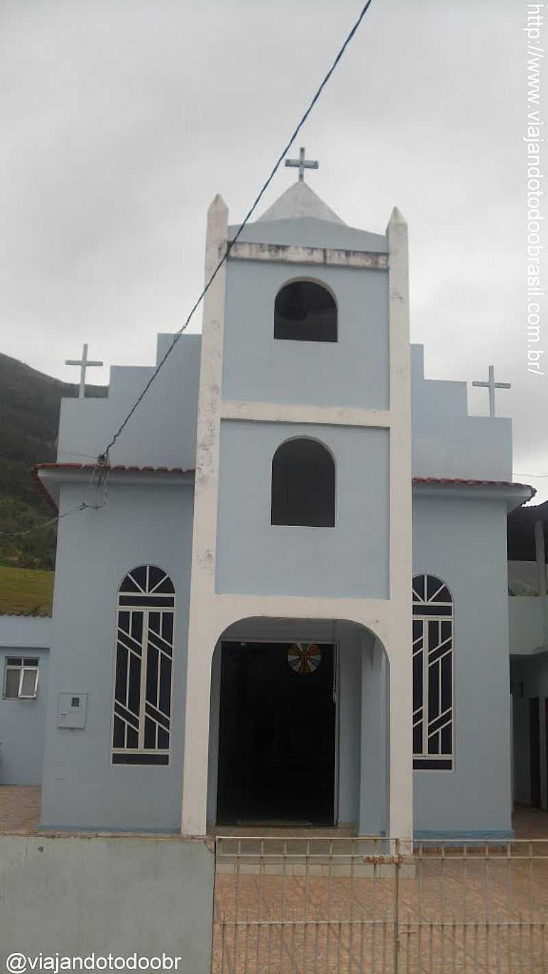 ALFREDO CHAVES-ES-IGREJA DE CRISTO REI NO DISTRITO DE CACHOEIRA ALTA-FOTO:SERGIO FALCETTI - ALFREDO CHAVES - ES