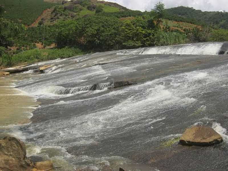 ALTO CALDEIRO-ES-CACHOEIRA-FOTO:MAPIO.NET - ALTO CALDEIRO - ES