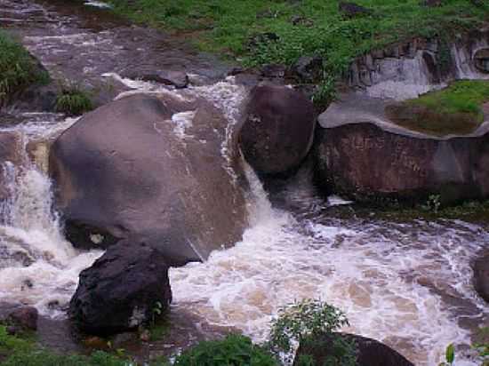 ANUTIBA-ES-CACHOEIRA-FOTO:PRMARCOSTRINDADE. - ANUTIBA - ES