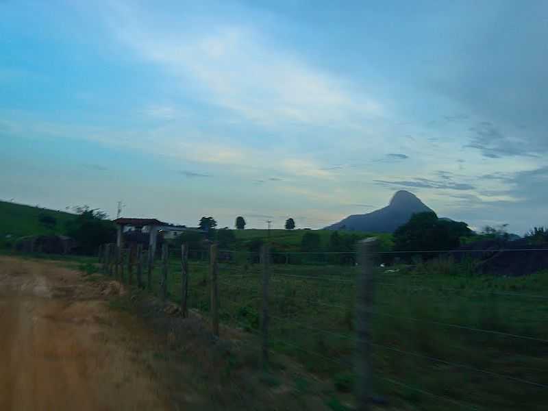 ARAATIBA-ES-VISTA DO MORRO-FOTO:JORGE RODRIGUES - ARAATIBA - ES