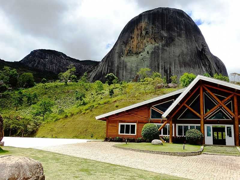 ARAC-ES-PARQUE PEDRA AZUL-FOTO:GURIESTRADEIRO. - ARAC - ES