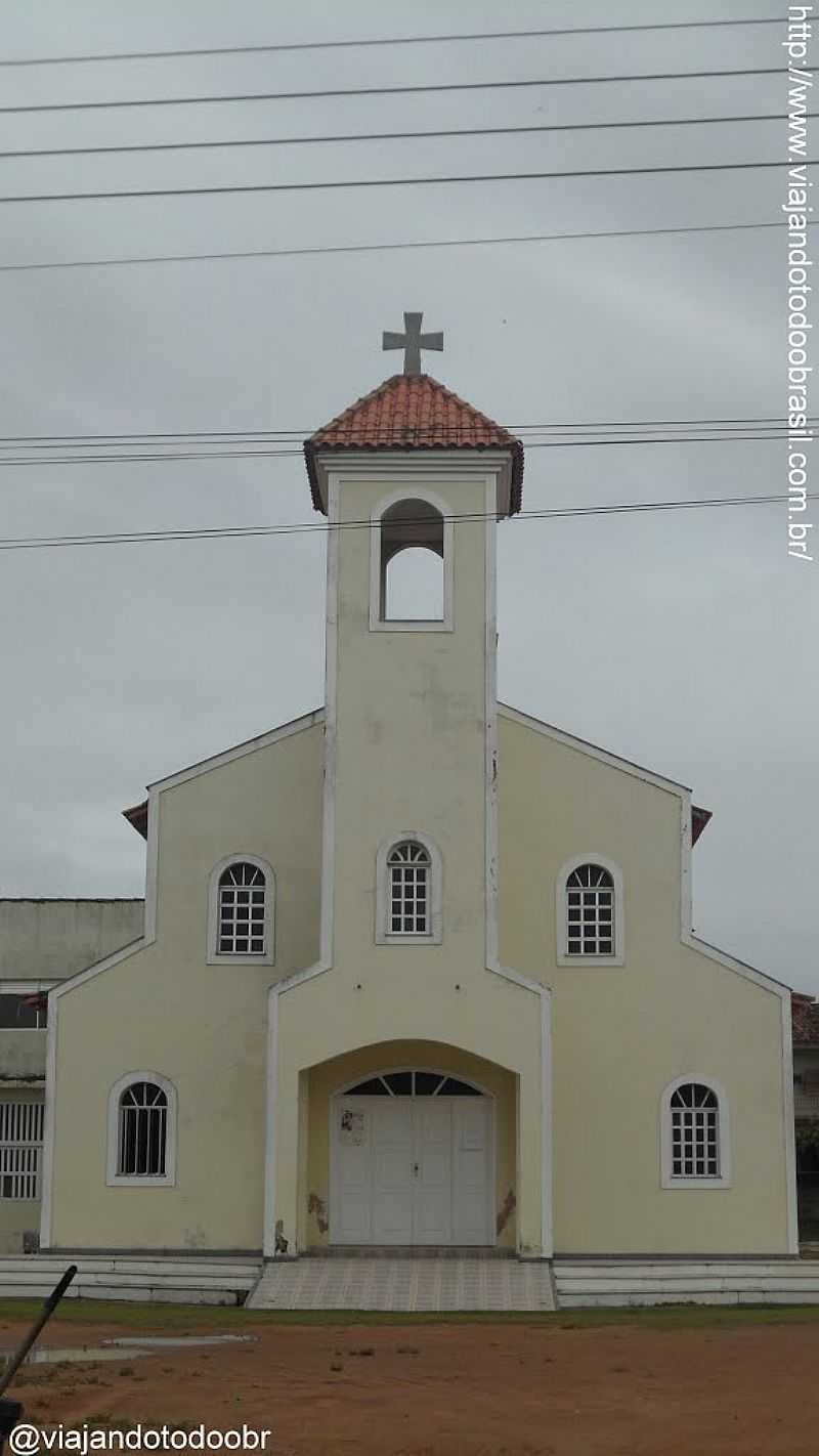 ARACRUZ-ES-IGREJA SAGRADA FAMLIA-DISTRITO DE BARRA DO SAHY-FOTO:SERGIO FALCETTI - ARACRUZ - ES