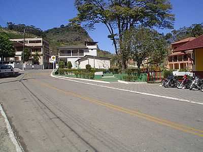 AVENIDA-FOTO:FABRICIO F.  - ARAGUAIA - ES